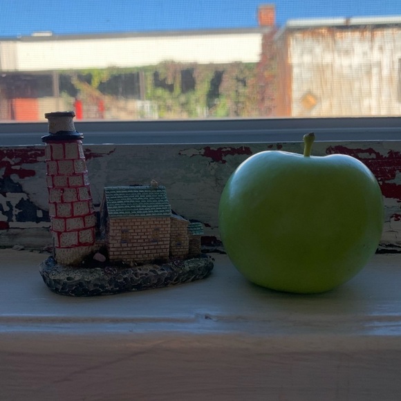 [SOLD] Vintage Christmas Village Lighthouse Ornament - Picture 4 of 4